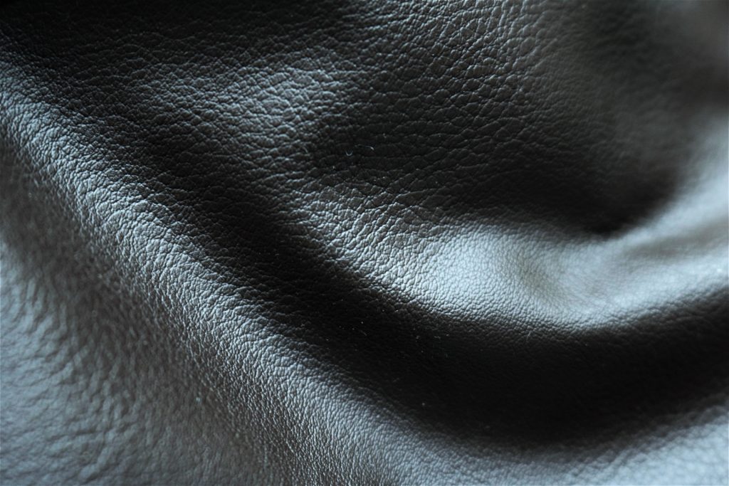 シボ革とは？特徴や種類、メリット・デメリットを徹底解説